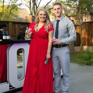 Meet your Posher, Brooke